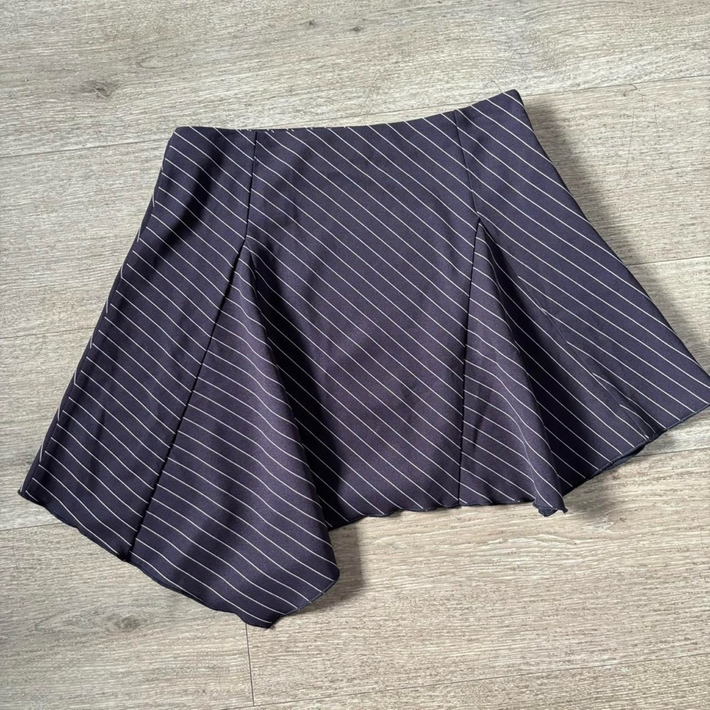 navy pinstripe asymmetrical mini skirt - Picture 2 of 3